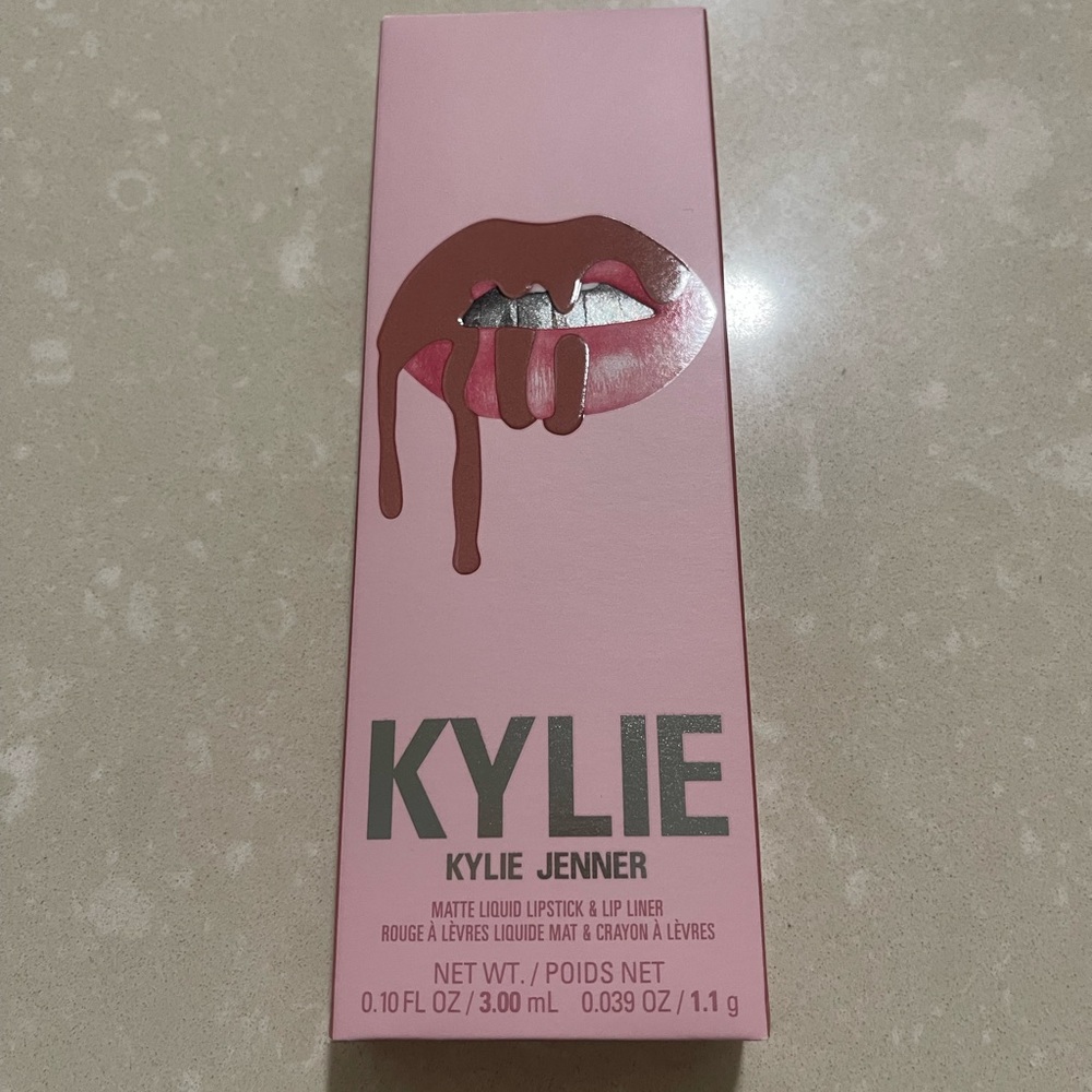 Brand new Kylie Jenner matte liquod lipstick and lip liner shade candy k